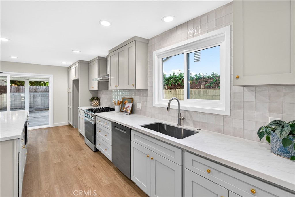 5382 Christal Property Photo 14