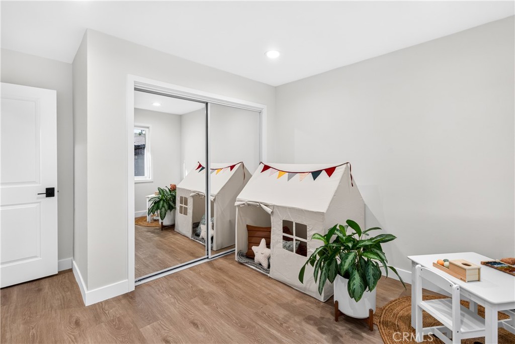 5382 Christal Property Photo 32