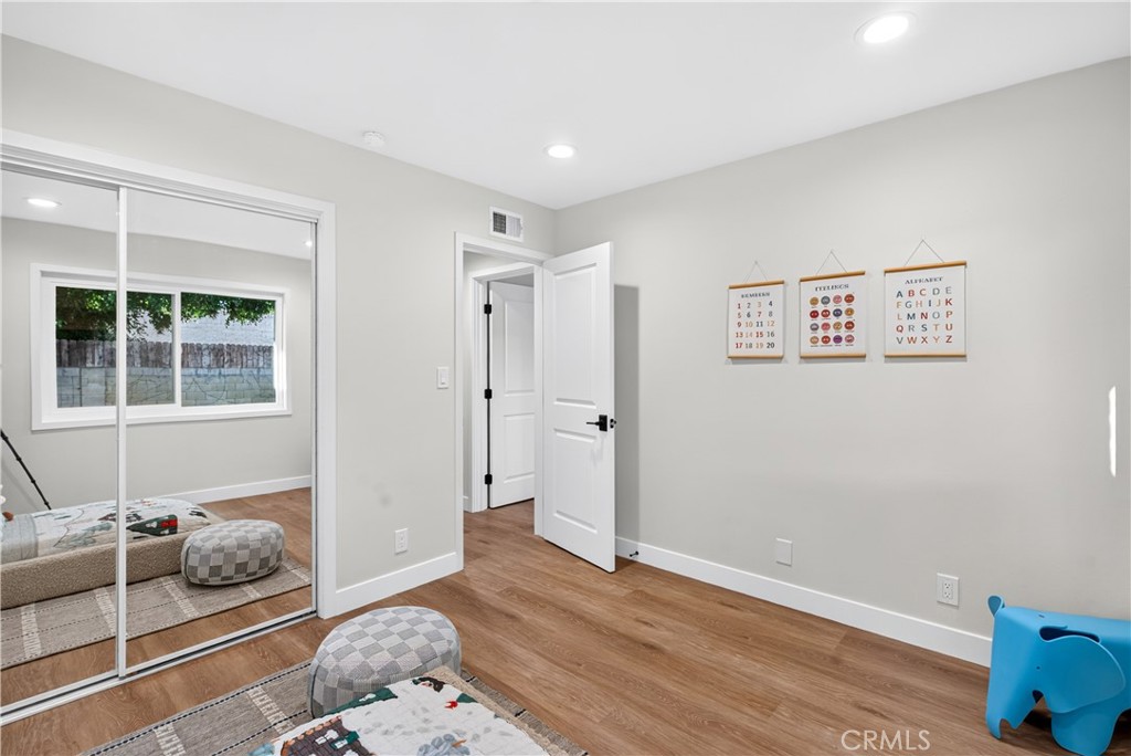 5382 Christal Property Photo 33