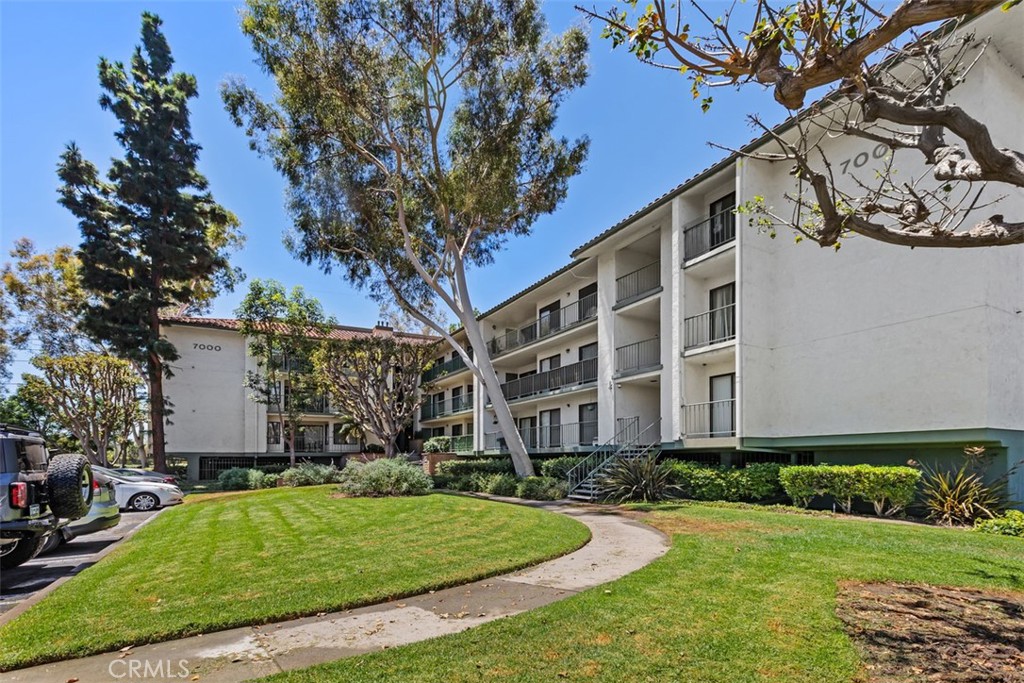 7215 Apricot Property Photo 3