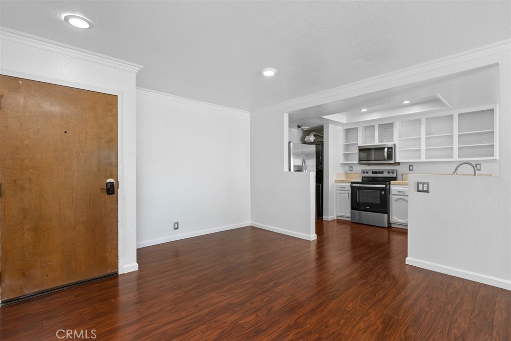 7215 Apricot Property Photo 8