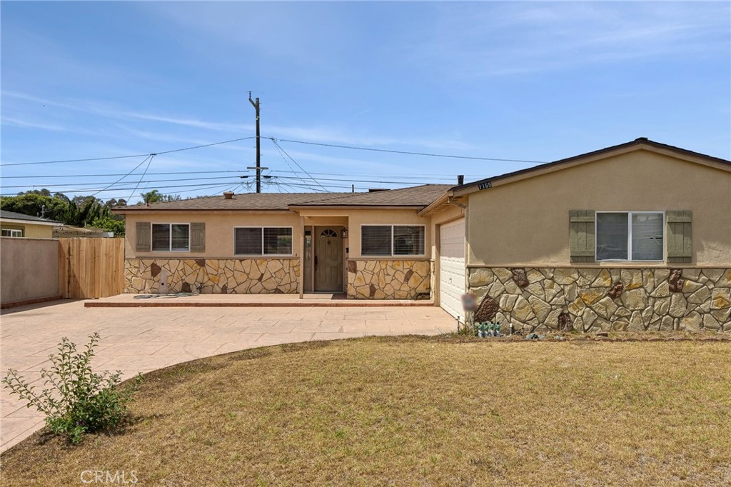 1165 N 6th Property Photo 1