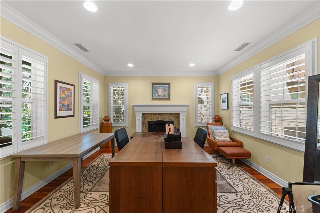 52 Winding Way Property Photo 3