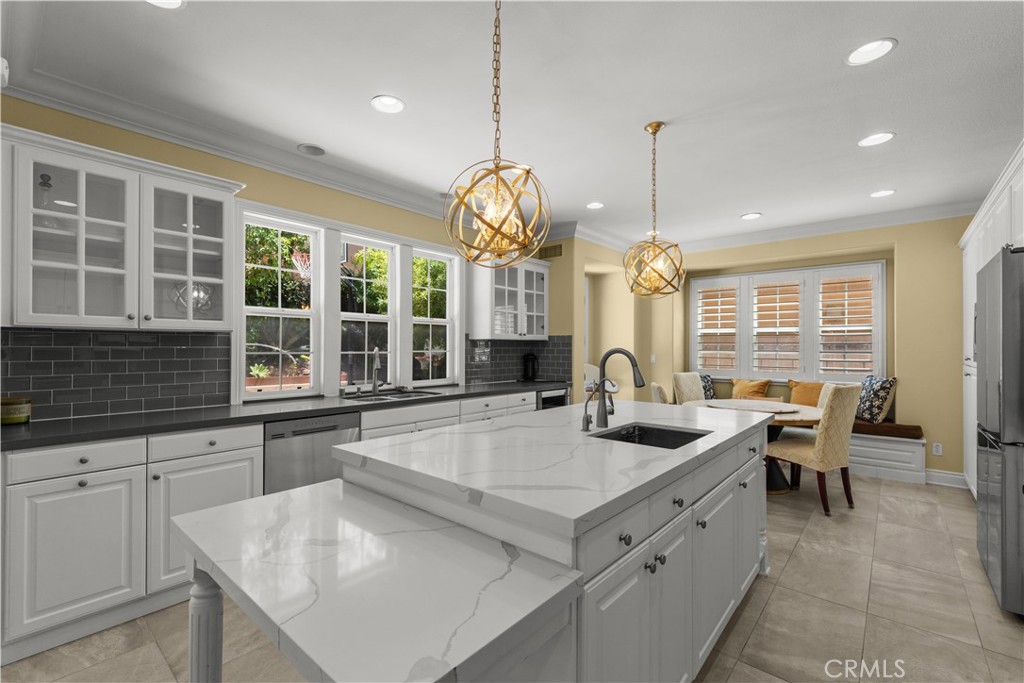 52 Winding Way Property Photo 11