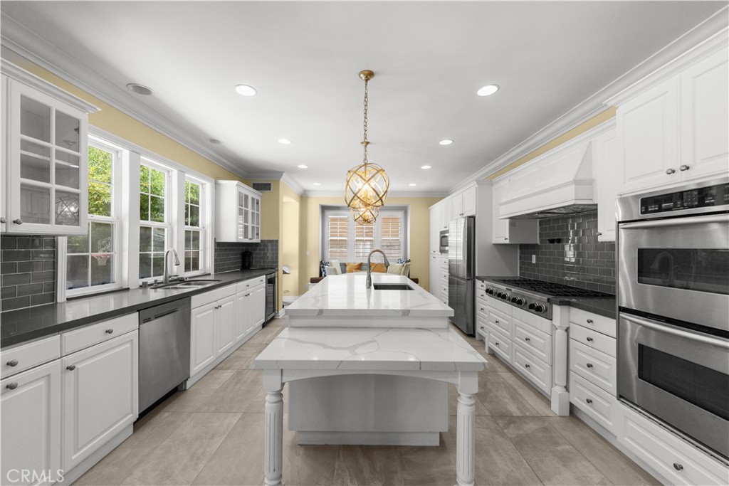 52 Winding Way Property Photo 14