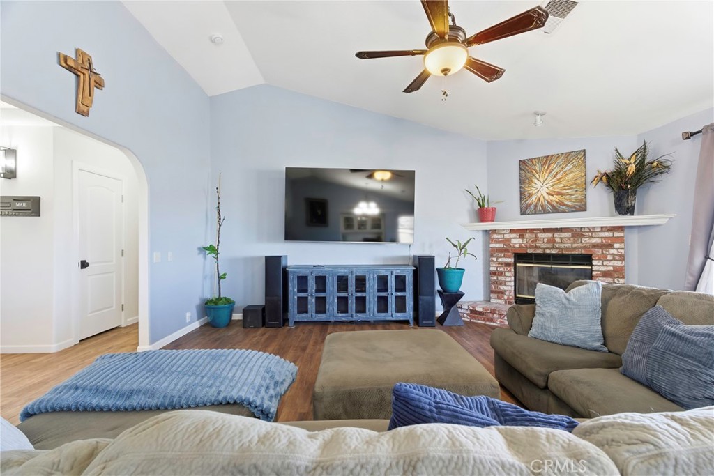 27100 Barkes Property Photo 15