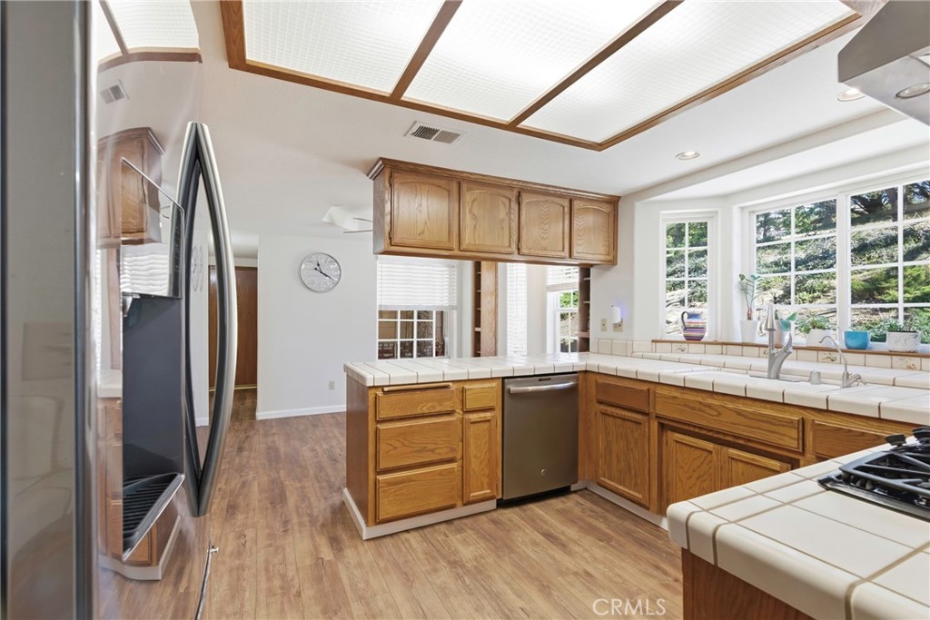 27100 Barkes Property Photo 20