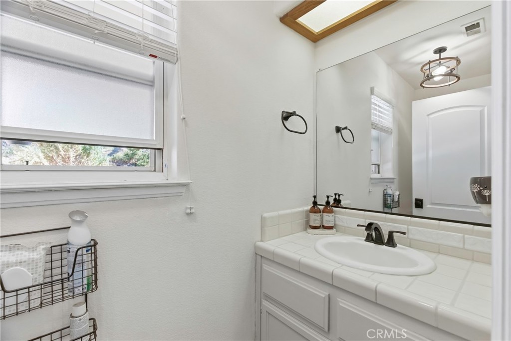 27100 Barkes Property Photo 28