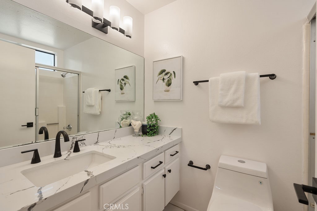 550 Orange 421 Property Photo 14