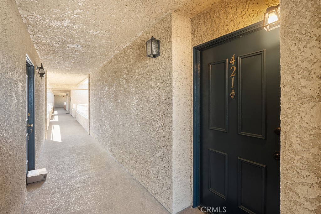 550 Orange 421 Property Photo 24