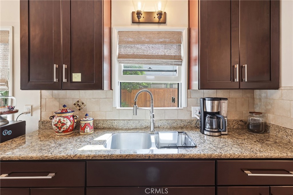 1206 West 18th Street Property Photo 12