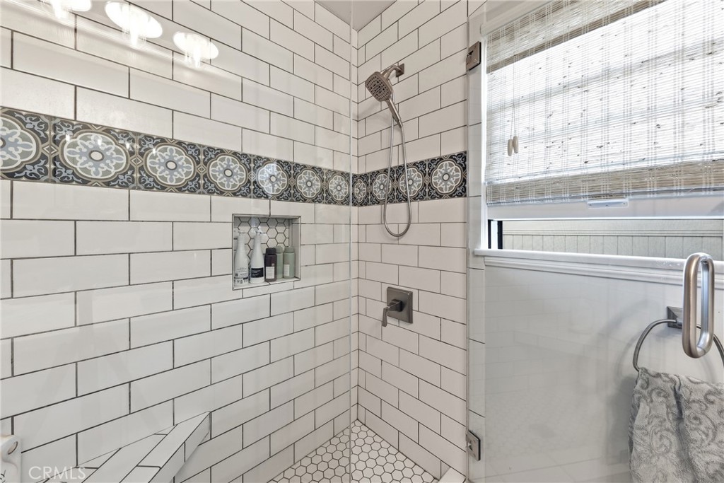 1206 West 18th Street Property Photo 25