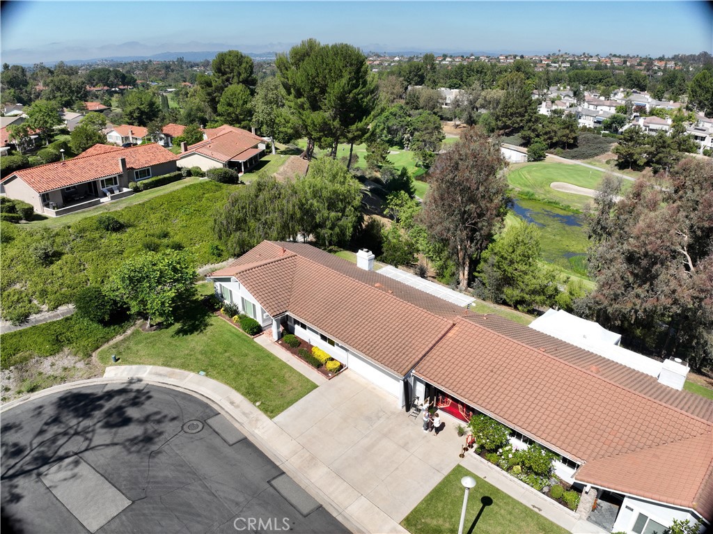 23531 Via Murillo Property Photo 4
