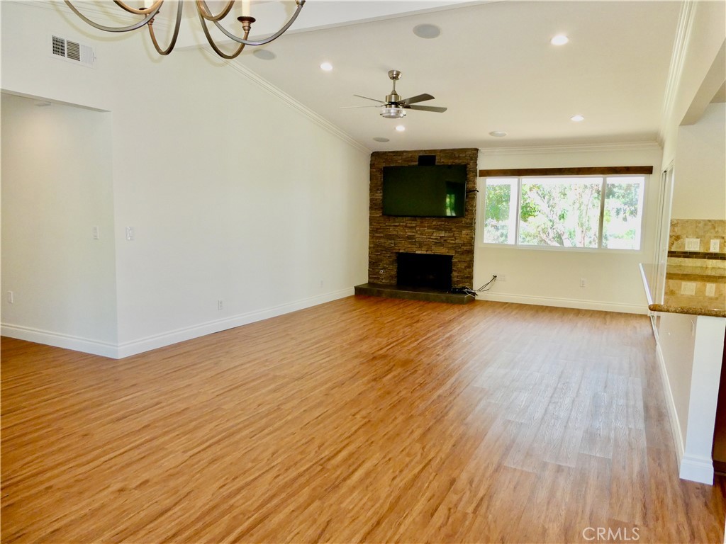 23531 Via Murillo Property Photo 8