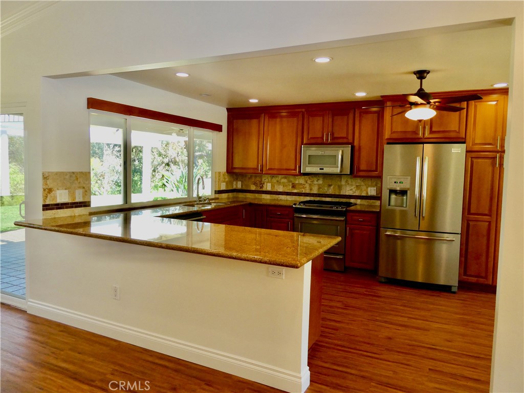 23531 Via Murillo Property Photo 14