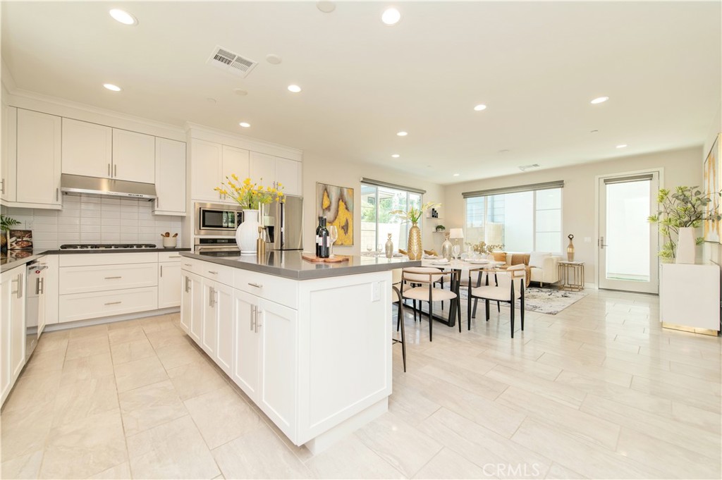 123 Tenor Property Photo 2