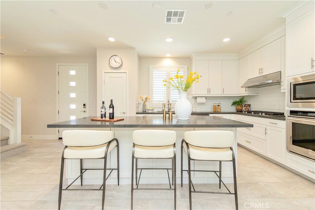 123 Tenor Property Photo 8