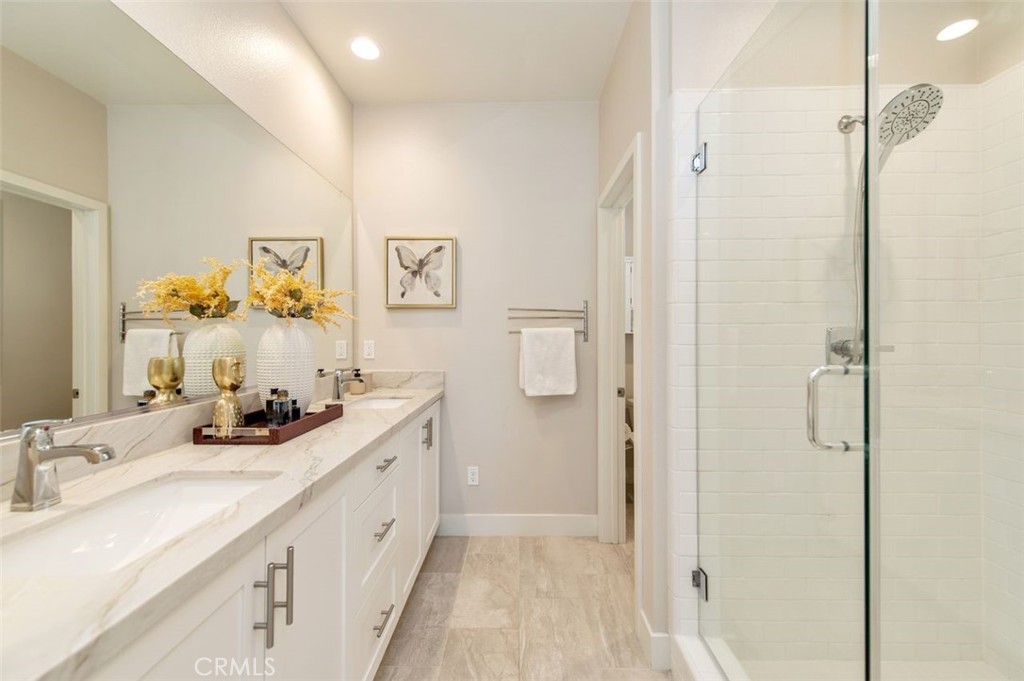 123 Tenor Property Photo 16