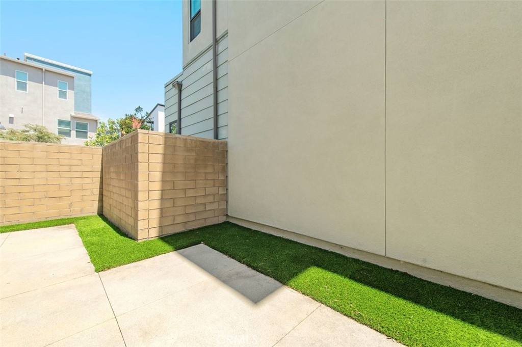 123 Tenor Property Photo 30