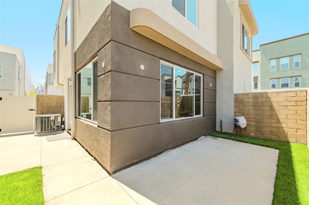 123 Tenor Property Photo 32