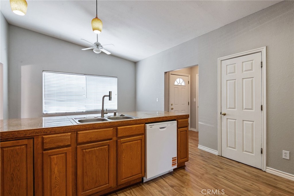 765 W Big Bear Boulevard Property Photo 10