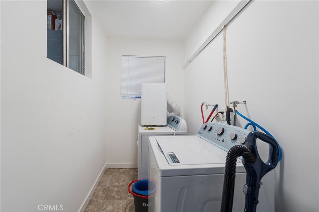 2521 E 129th Property Photo 13