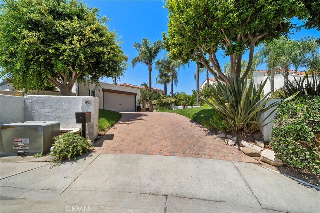 306 Via Colibri Property Photo 6