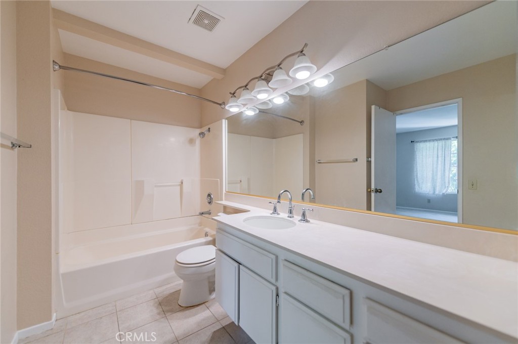 107 Oxford 34 Property Photo 14