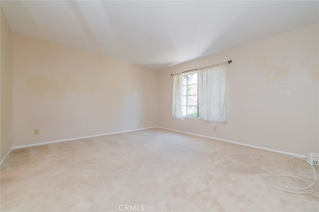 107 Oxford 34 Property Photo 16
