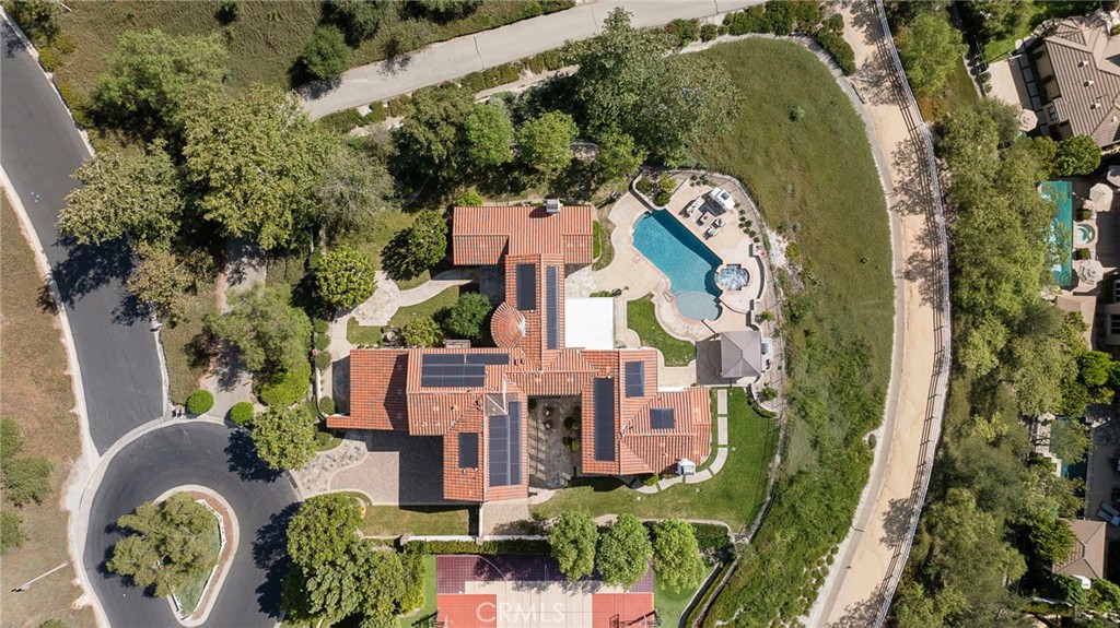 9 Winston Property Photo 3