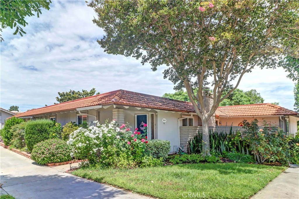 3081 Via Serena S C Property Photo 1