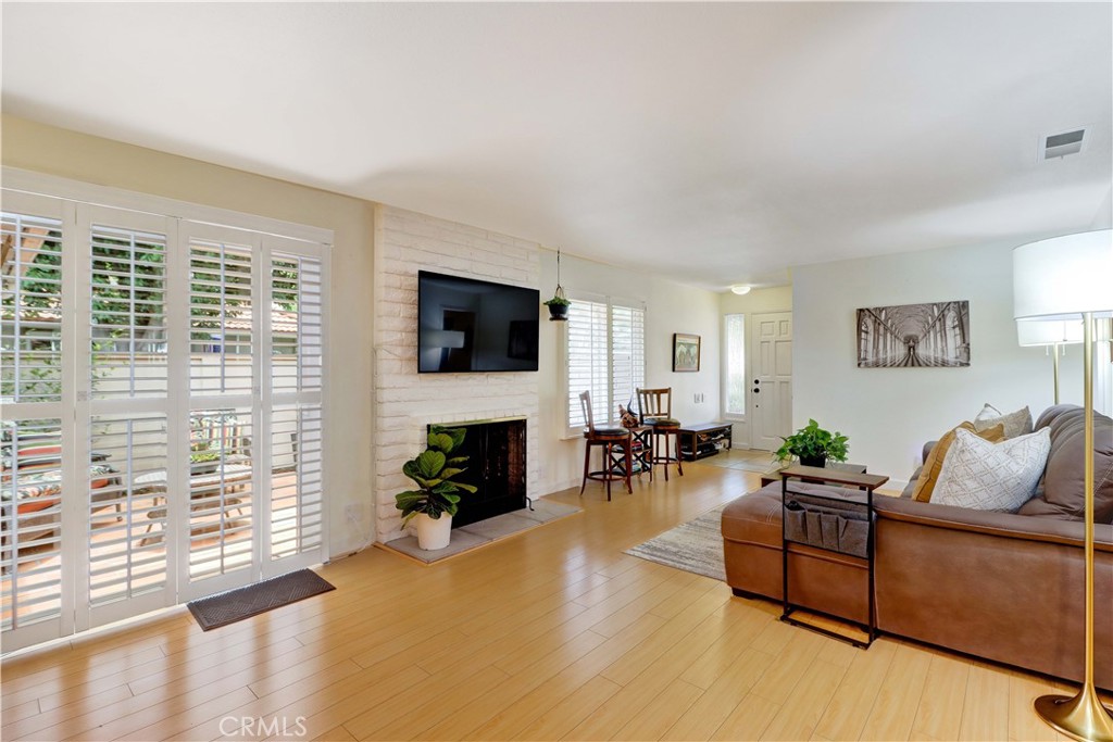 3081 Via Serena S C Property Photo 7