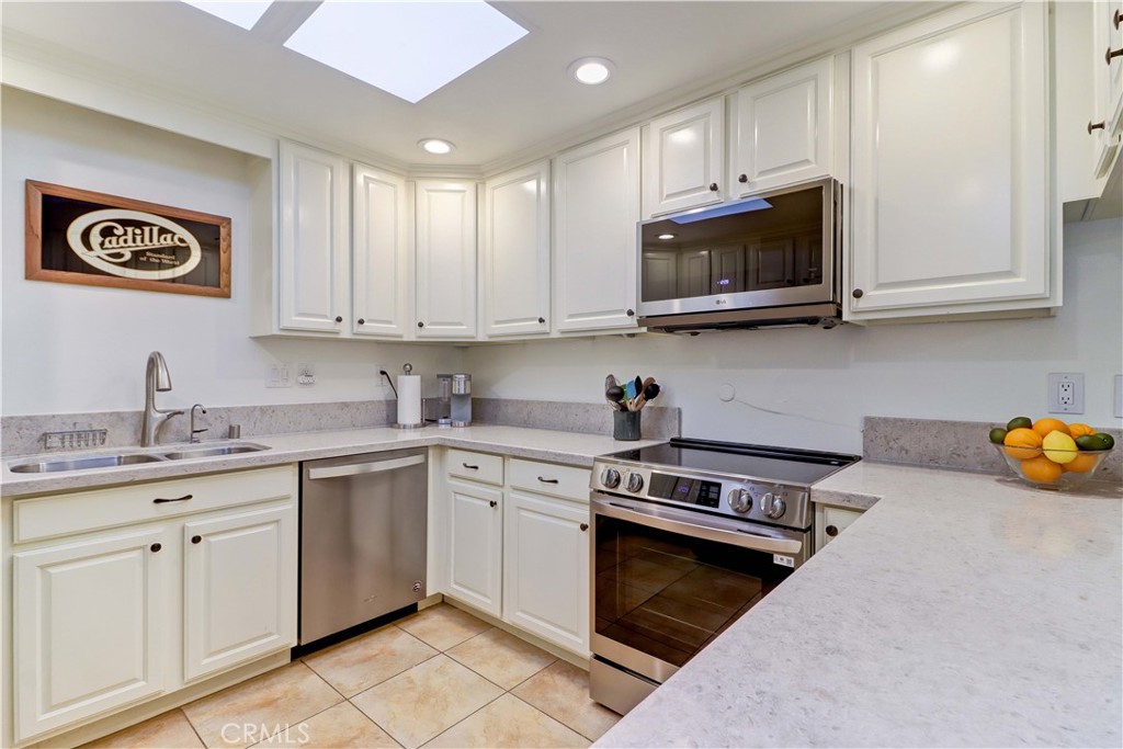 3081 Via Serena S C Property Photo 14