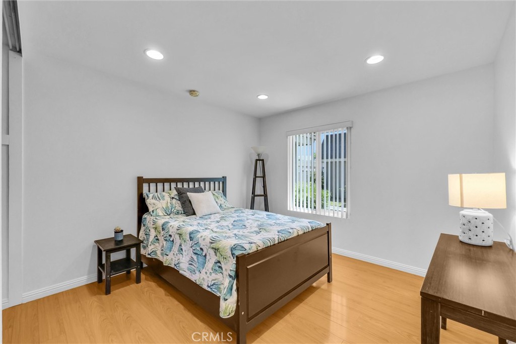 2142 W Liverpool Lane Property Photo 15