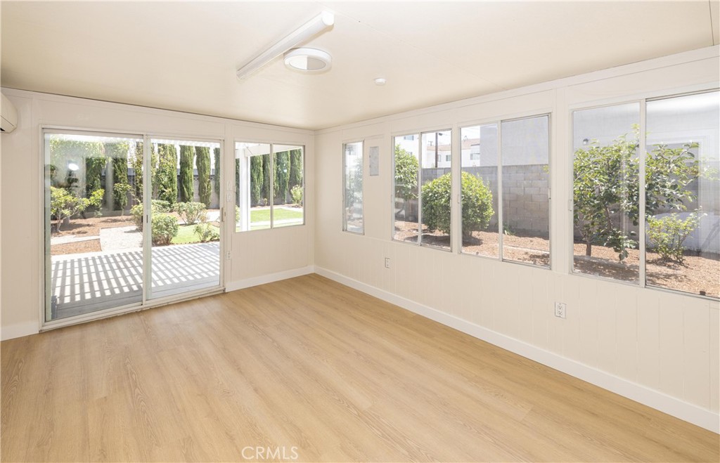 8022 Artesia Property Photo 16