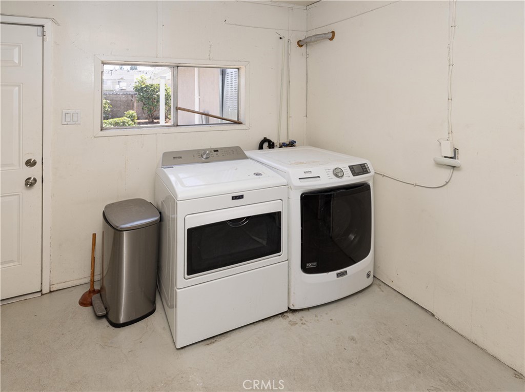 8022 Artesia Property Photo 32