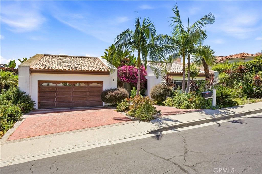 7 Campanilla Property Photo 2