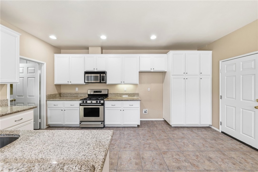 12 Atwater Property Photo 4