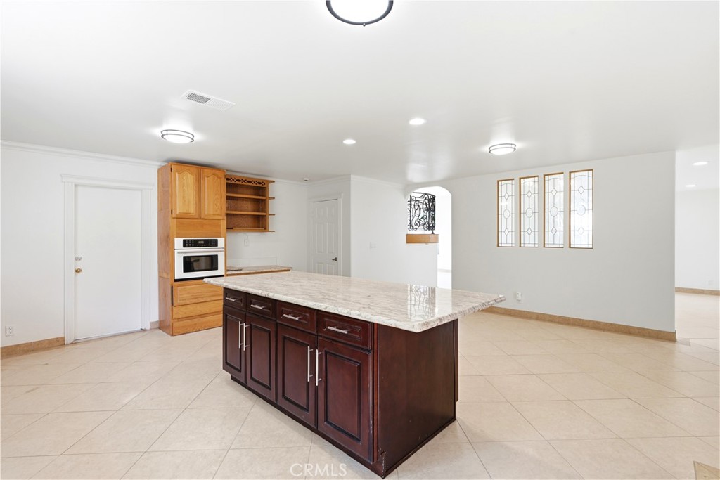14902 Dahlquist Property Photo 9