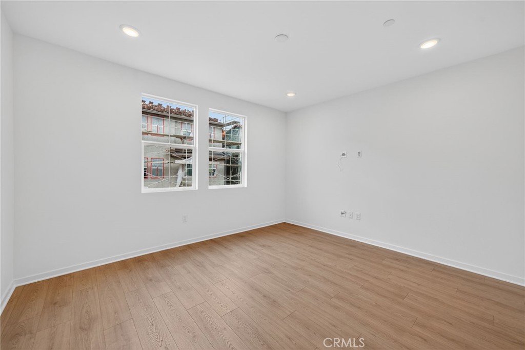 457 Paradiso Place Property Photo 6