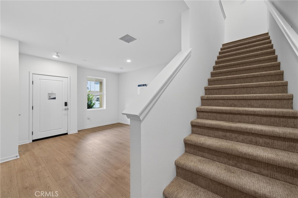 457 Paradiso Place Property Photo 9