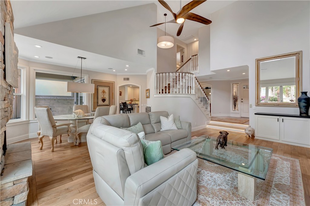 6111 Greenbrier Drive Property Photo 4