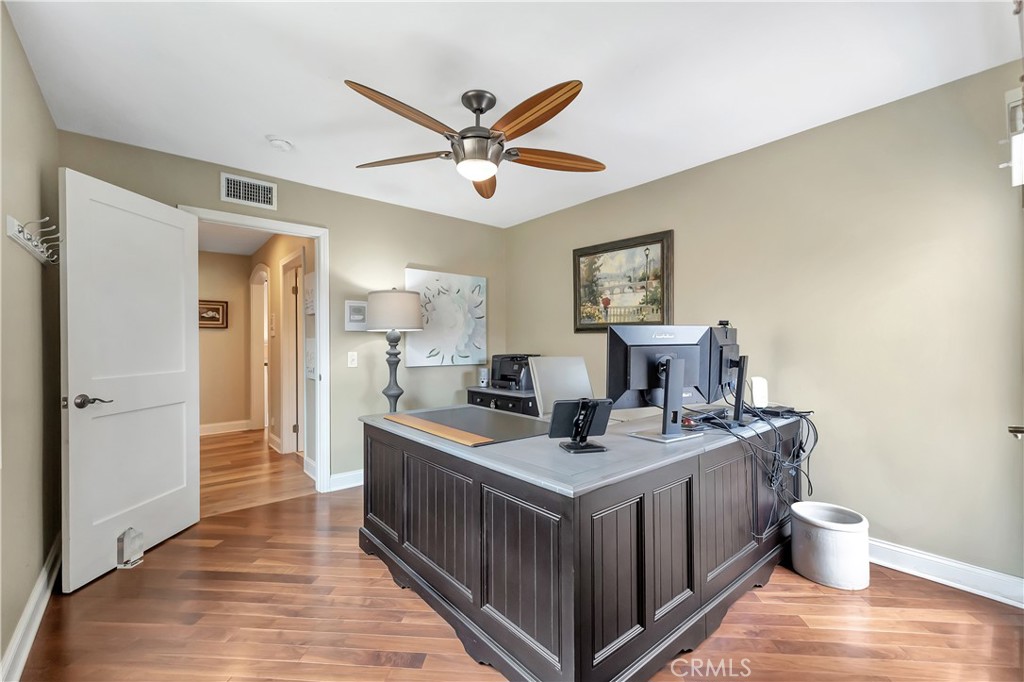 6111 Greenbrier Drive Property Photo 36