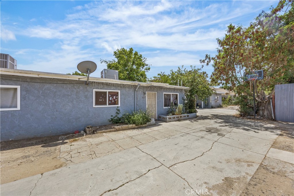 4120 S Neece Property Photo 1