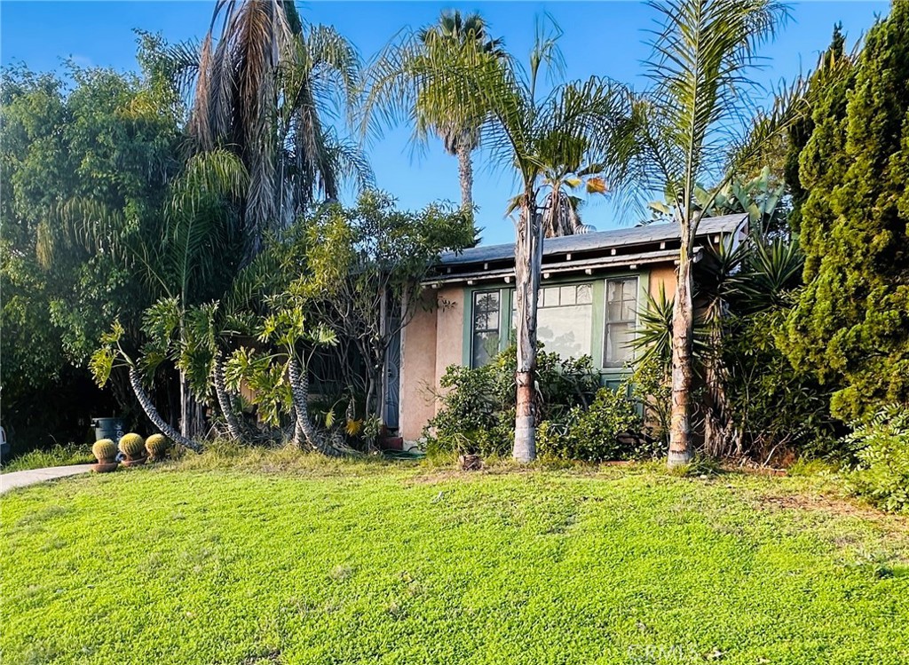2536 Montclair Property Photo 2