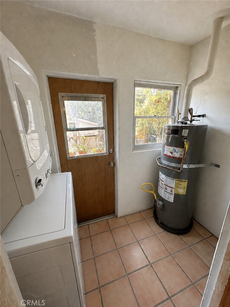 2536 Montclair Property Photo 14