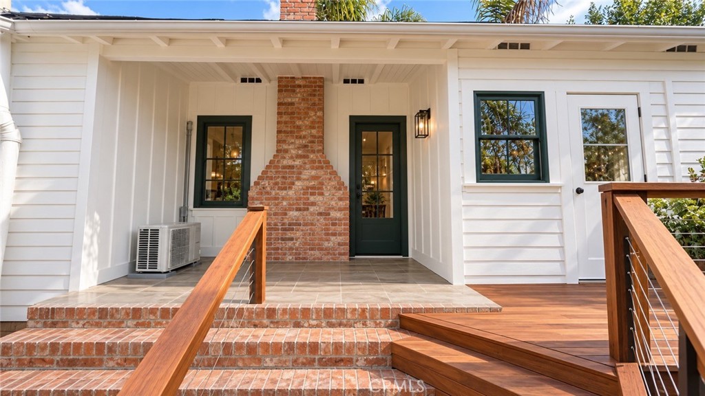 2536 Montclair Property Photo 15