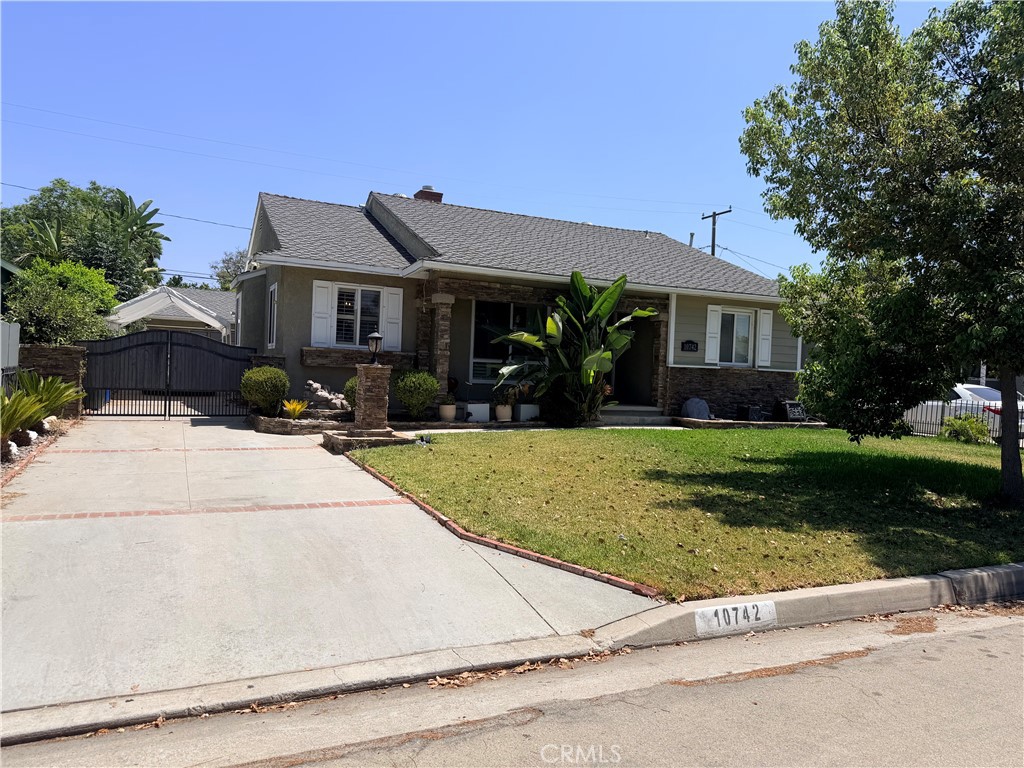 10742 Virginia Property Photo 1