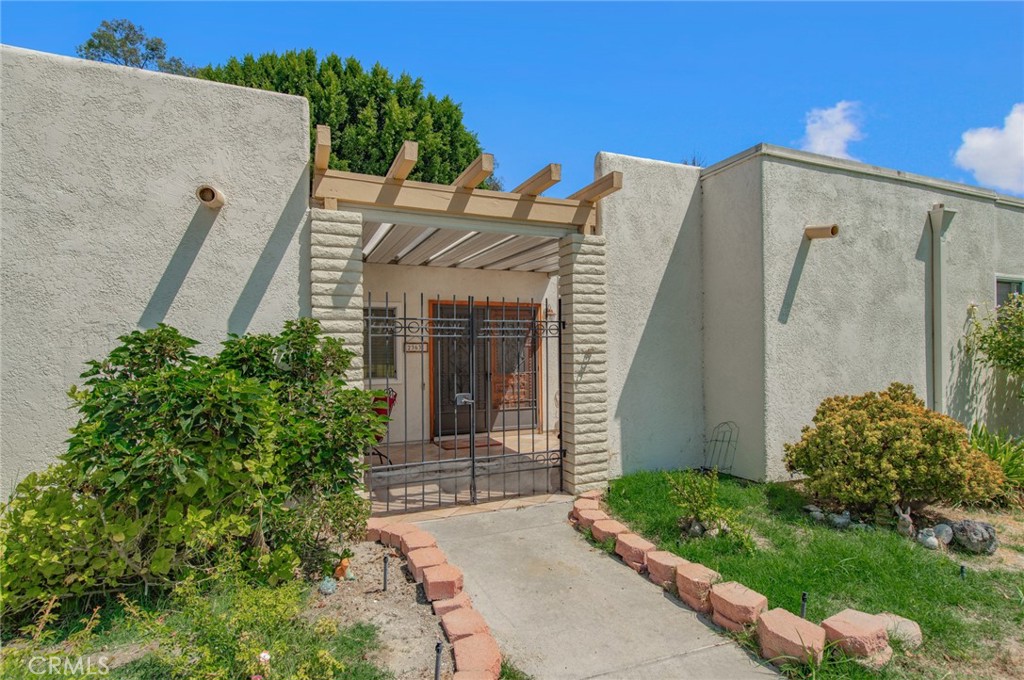 2363 Via Mariposa E C Property Photo 1