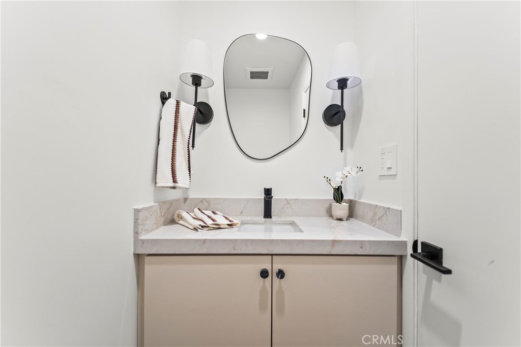 429 Goldenrod Property Photo 10